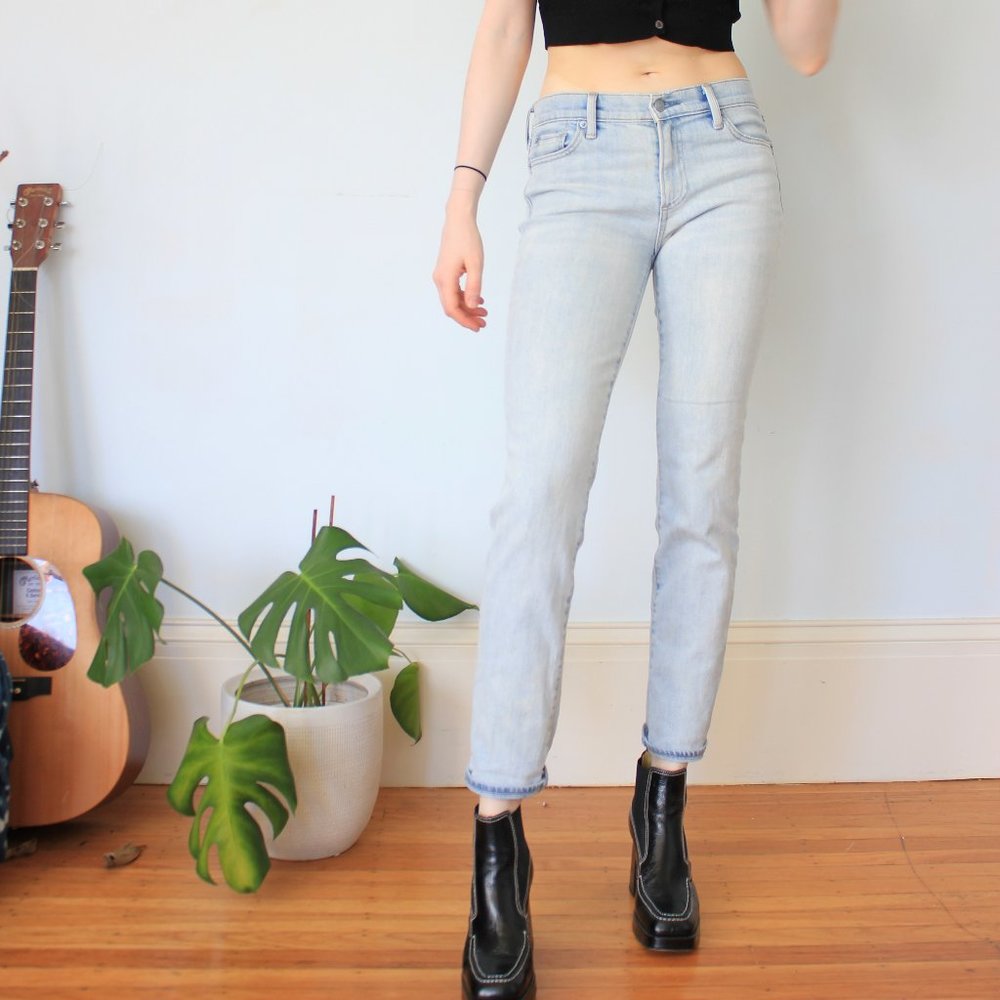 Gap straight-leg y2k mid-rise denim
